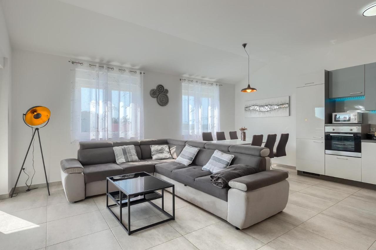 Apartments Medulin 2217 Dış mekan fotoğraf