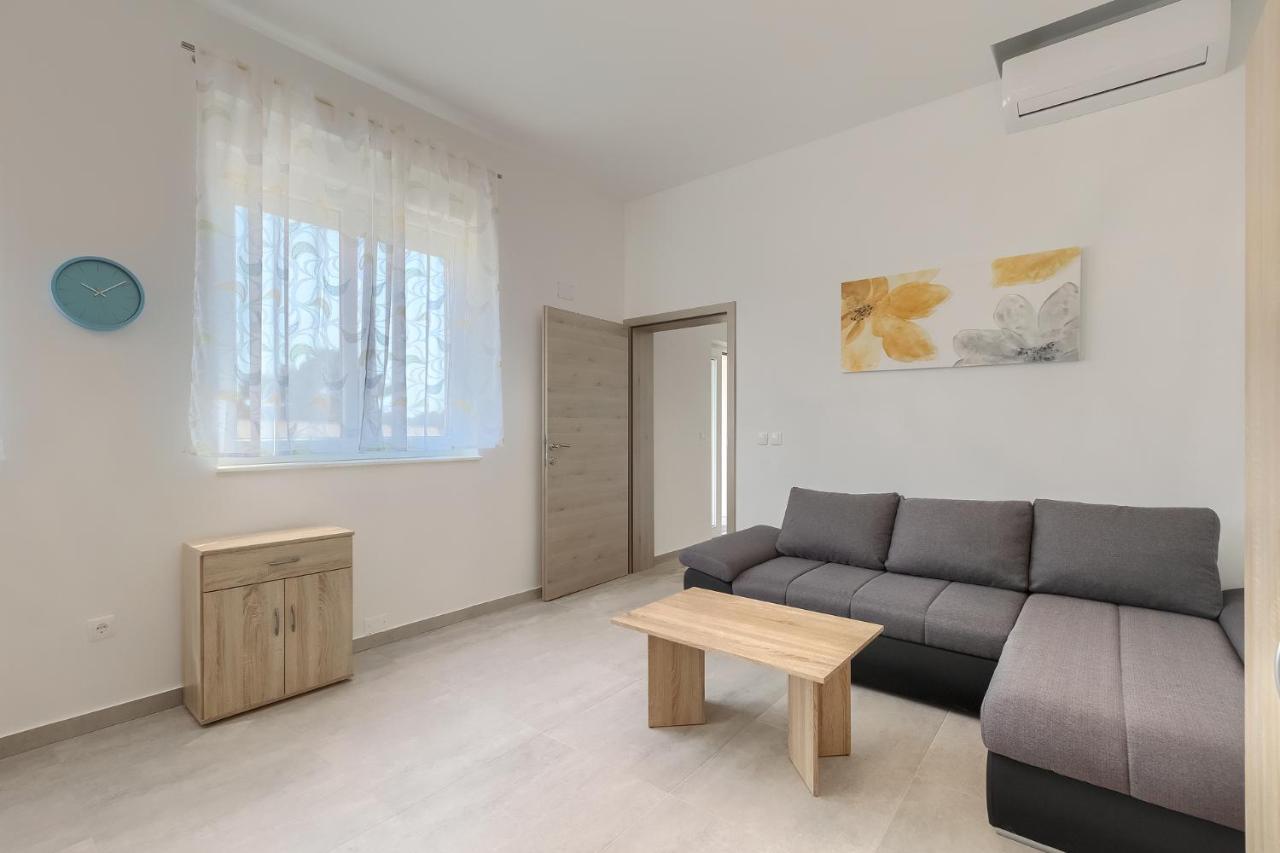 Apartments Medulin 2217 Dış mekan fotoğraf