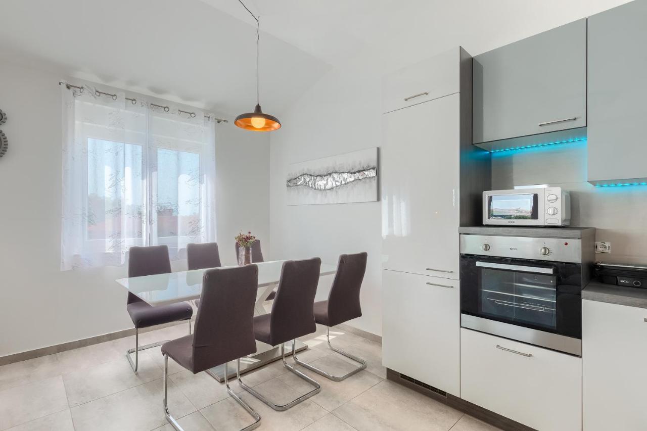 Apartments Medulin 2217 Dış mekan fotoğraf