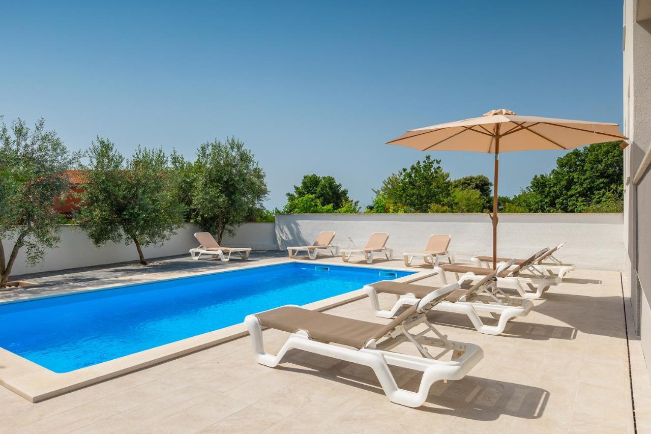 Apartments Medulin 2217 Dış mekan fotoğraf