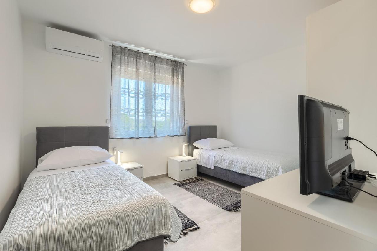 Apartments Medulin 2217 Dış mekan fotoğraf